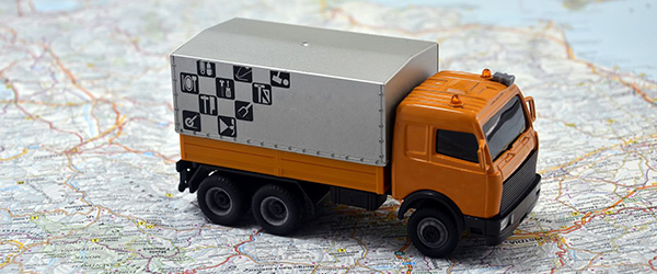 トラックの模型